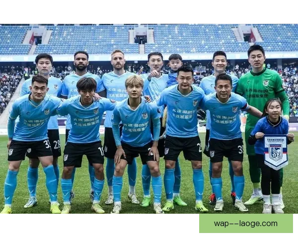青岛西海岸赛季惊艳崛起中超联赛稳居前五势不可挡